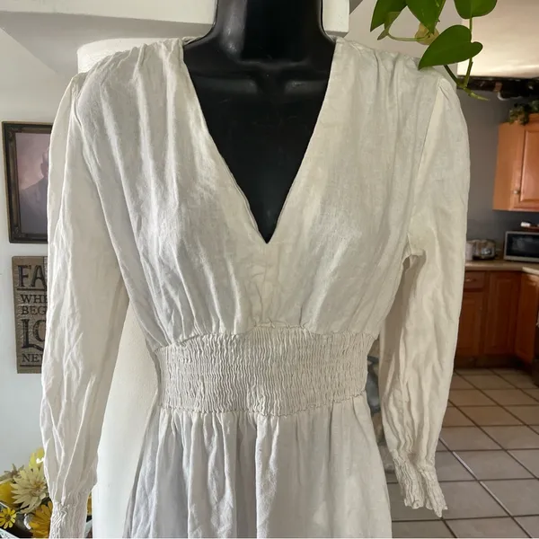 Zara linen blend dress long sleeve white ivory size M smocked ruffle - Image 2