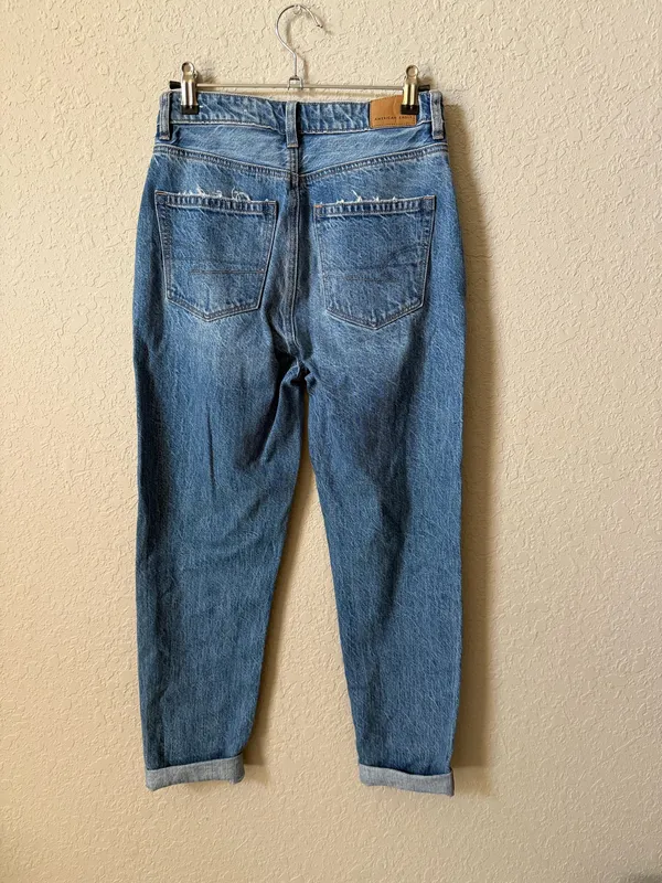 American Eagle Mom Jeans! - Image 2
