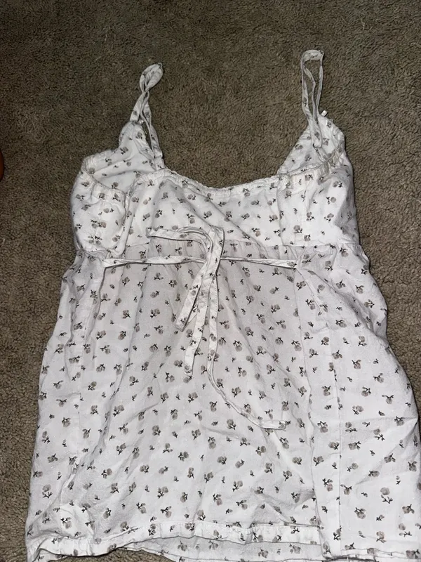 PacSun Tank Top White Floral - Image 3