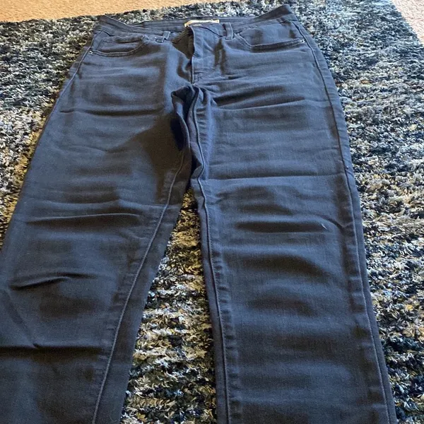 Levi’s 721 high rise black‎ jeans 29 - Image 4