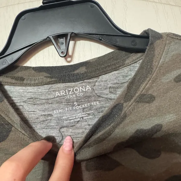 Arizona Jean Company Women’s Camo Short-Sleeve Pocket Tee - Olive/Black - Image 2