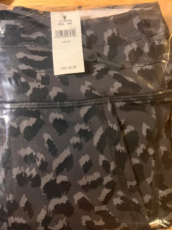 Aerie Medium OFFLINE By Jacquard Peak Legging BNWTS $54.95 - Image 7
