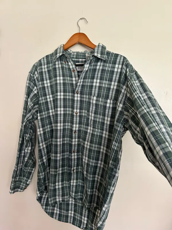 100% cotton Gap button down plaid shirt  - Image 5