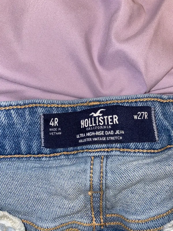 Hollister Ultra High-rise Dad Jeans - Image 3