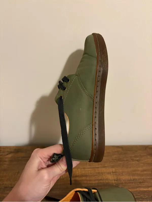 Dr. Martens Aldgate Green Lace Up Sneakers size 6 - Image 6