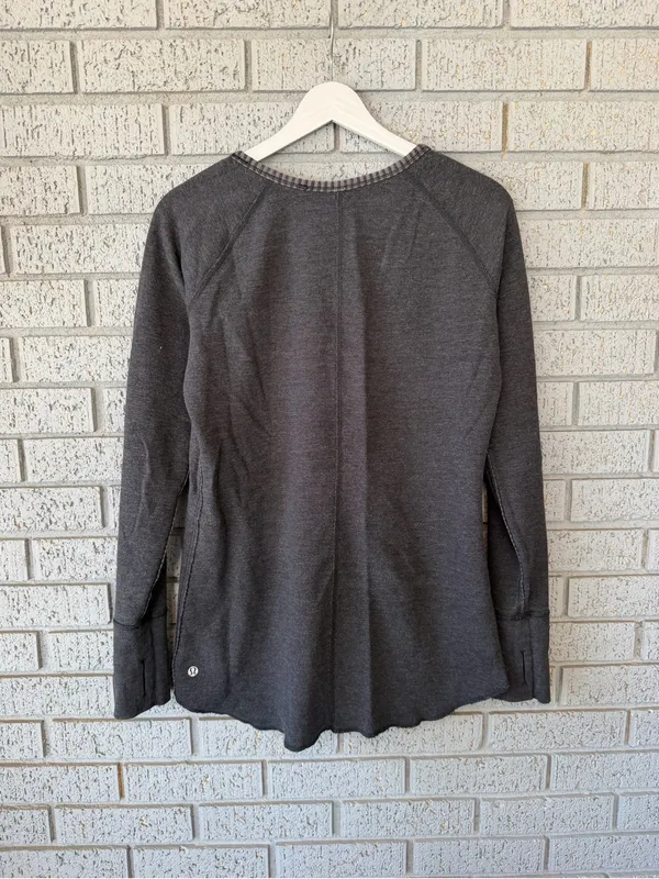 Lululemon Open Your Heart Long Sleeve Reversible Striped Yoga Running Workout - Image 12