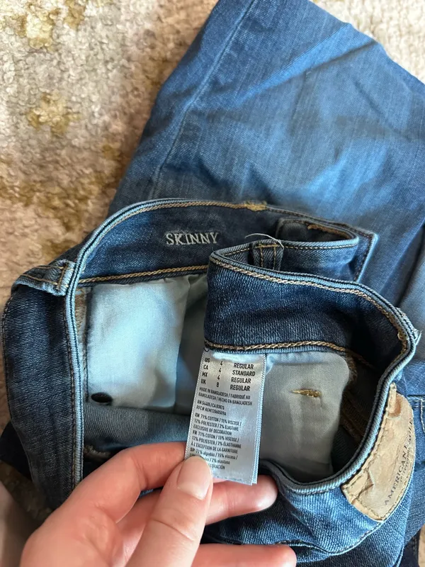 American Eagle Skinny Jeans - Image 3