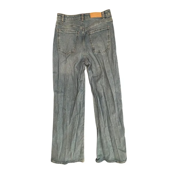 PINK Victoria's Secret High Waisted Wide Leg Jeans Light Wash Denim Size 6 - Image 2