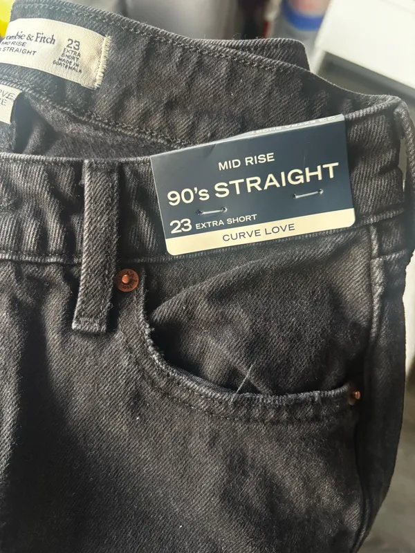 Abercrombie Curve Love 90s Jeans - Image 2