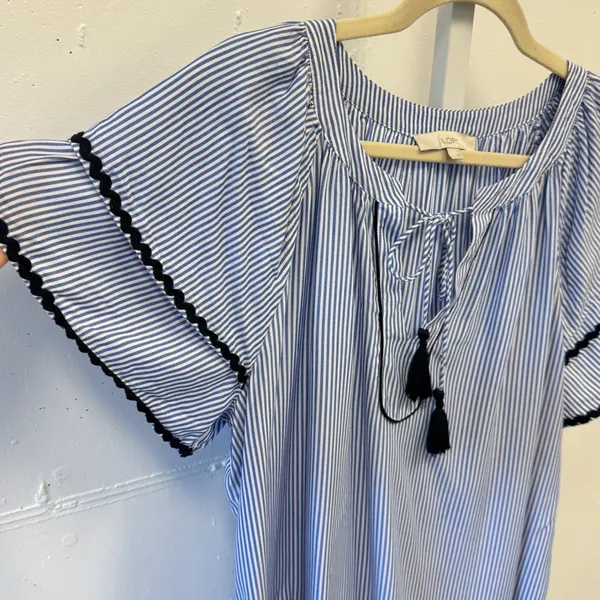 LOFT Striped Flutter Sleeve Tassel Tie Blouse Top Size Large Women's Blue‎ White - Image 5