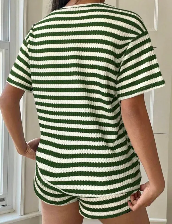 Green stripped short sleeve set Size M - Image 2