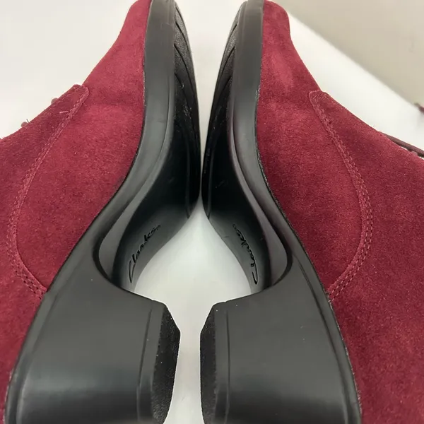 Clarks Suede Lace Up Booties Burgundy Purple Size 6 - Image 6