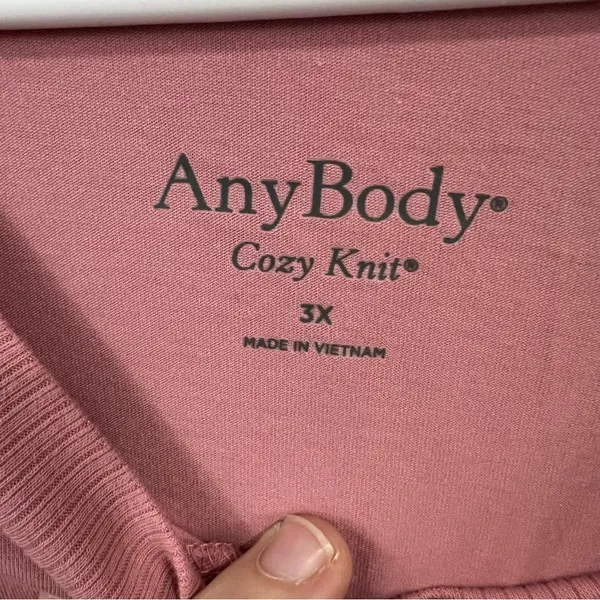 Anybody super soft cozy knit pink top plus size 3X - Image 3