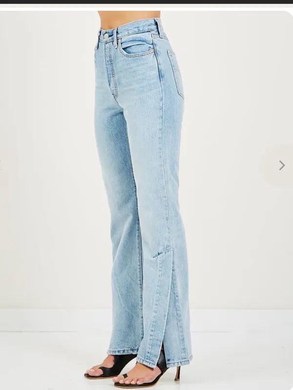 Levi’s Ribcage Split Flare Jeans - Image 3