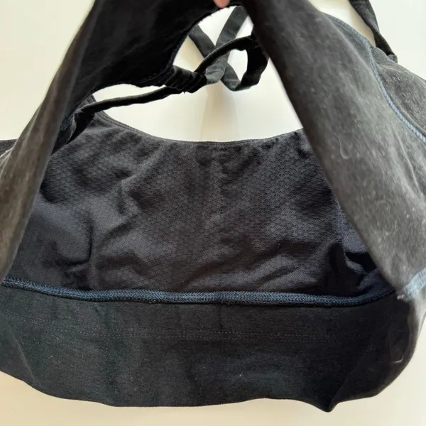 Vuori Women’s Long Line Elevation Strappy Sports Bra Heathered Grey Small VW1008 - Image 3