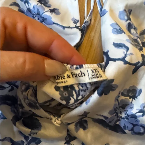 Abercrombie & Fitch Blue Floral Camisole - Image 2