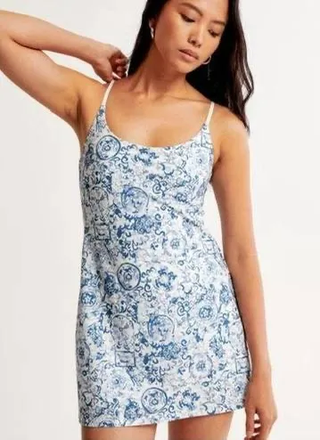 Abercrombie and Fitch Traveler’s Dress - Image 4