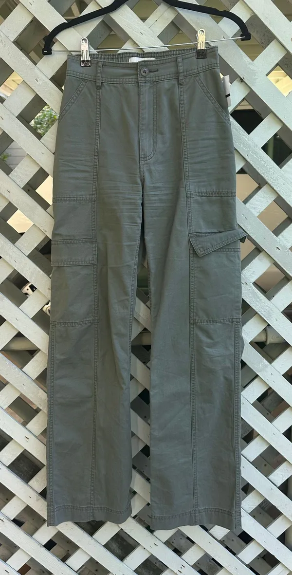 Abercrombie Relaxed Cargo Pant - Image 2