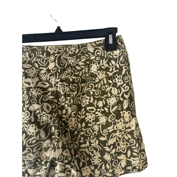 Abercrombie & Fitch Size 0 Green Outdoor Cargo Shorts‎ - Image 3