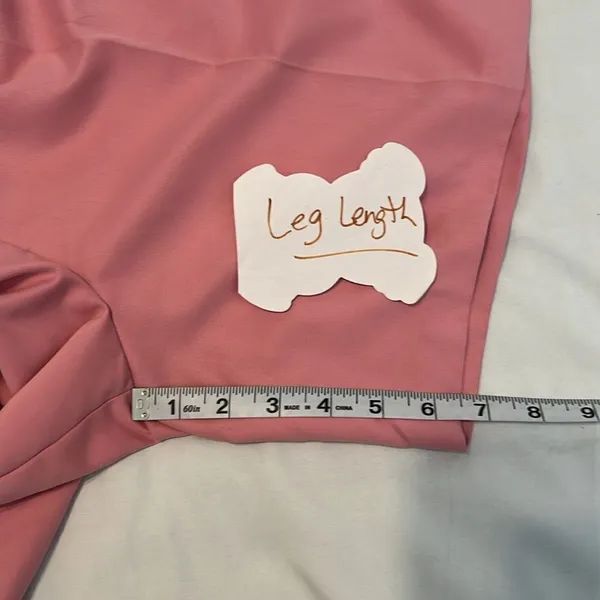Izod Womens size 14 pink pleated shorts side and back pockets belt loops EUC - Image 11