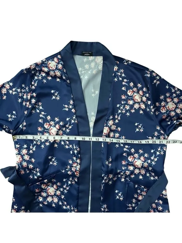 Morgan Lane x FabFitFun Allie Floral Satin Robe Navy Size Small Medium - Image 7