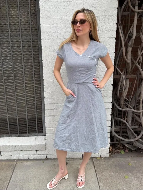 Vintage inspired gingham plaid midi dress with button up front and pockets sz xs -has a snag on the zipper #houndstooth #cottagecore #western - Image 2