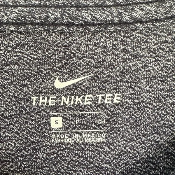 Nike NWOT University Michigan Wolverines marled Throwback Crew Neck Tshirt S - Image 5