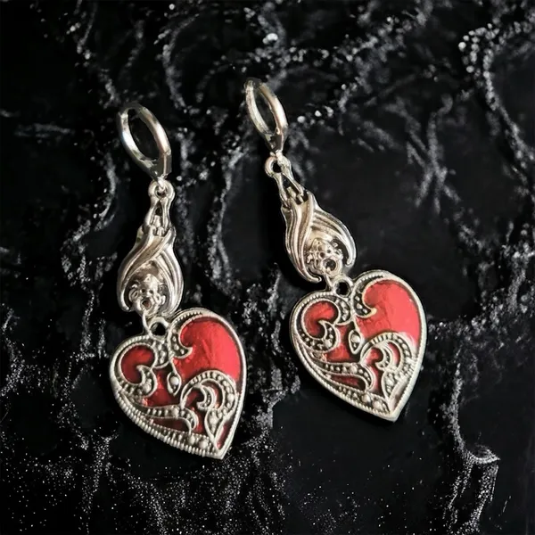 1 Pair Gothic Bat Heart Love Shape Pendant Round Buckle‎ Silver Plated Earrings - Image 9