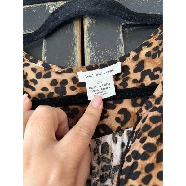 Beach Lunch Lounge sleeveless shift dress in a brown and black leopard print XL - Image 3