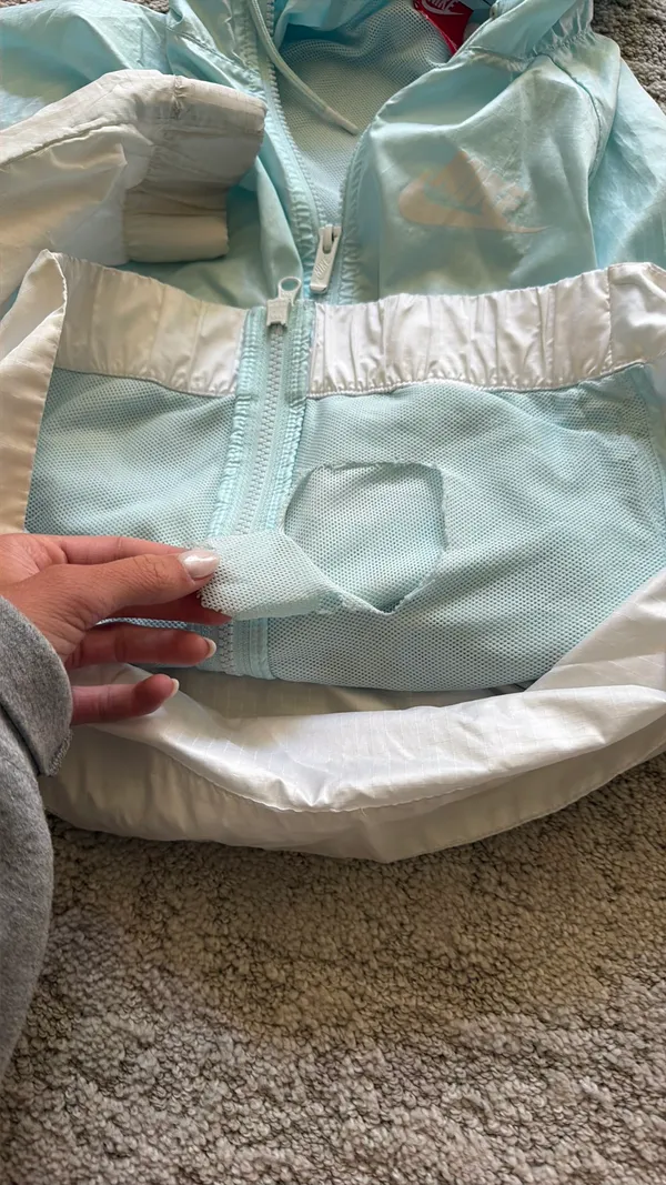 Nike Windbreaker Jacket - Image 2