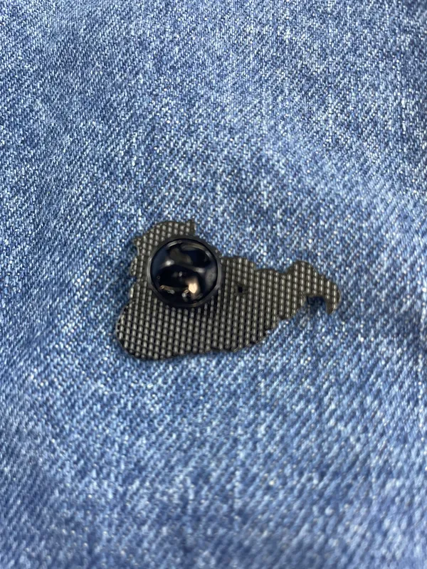 Squirtle Enamel Pin - Image 3