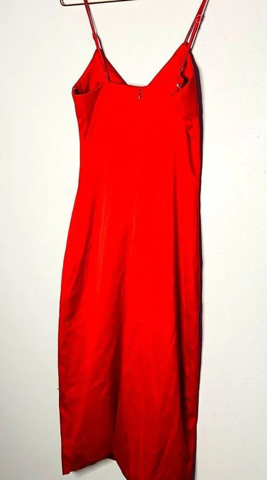Elliatt Women's Red Satin V-Neckline Sleeveless Satin Midi Dress Size XS - Image 4