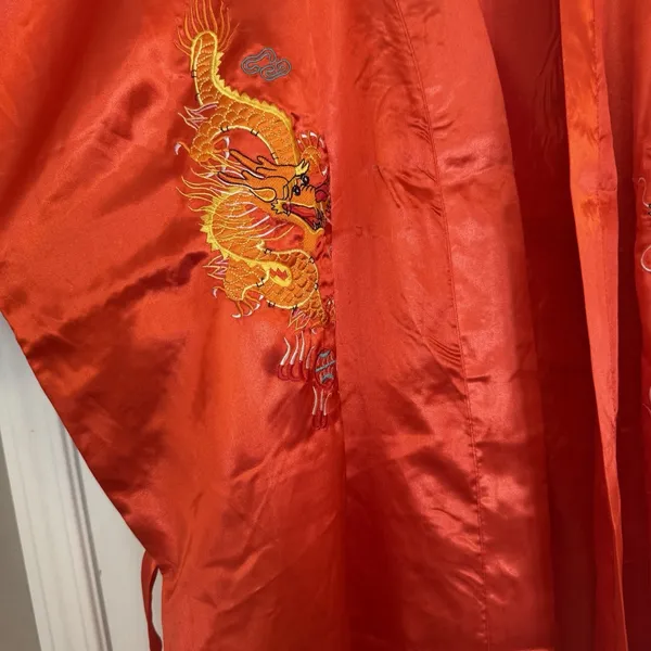 VTG Golden‎ Dragon Kimono Sz XL Red Silk Embroidered Oriental Chinese New Year - Image 3