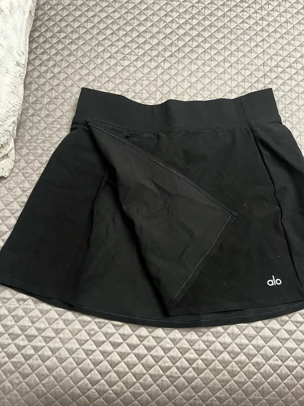 Alo Soft Backspin skirt - Image 2