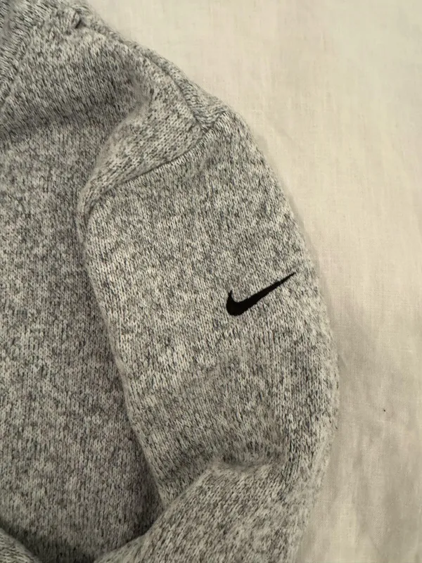 Nike jacket - Image 3