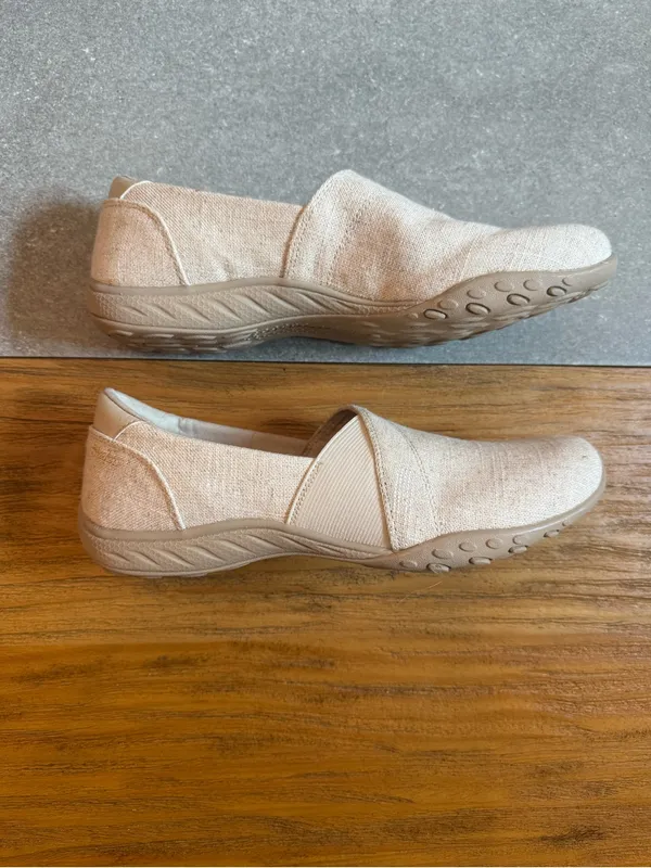 Skechers Breathe-Easy Swayful Natural Linen Slip-On Flats Size 10 - Image 2