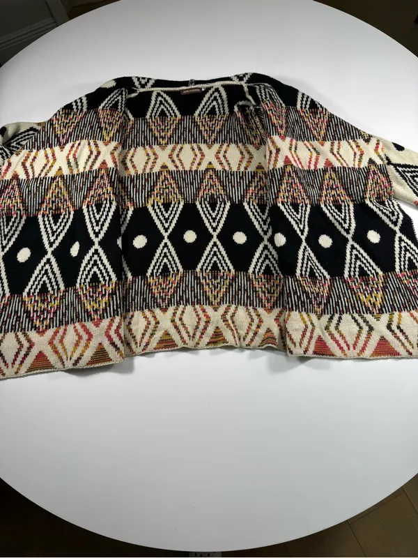 Open-Front Geometric Cardigan in Cream and Black with Rust Accents - Image 5