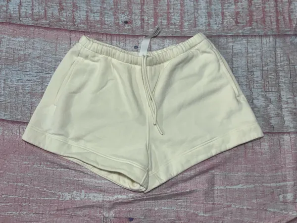 Lululemon Steady State SuperLoft Shorts 3.5” M Ivory Coconut - Image 3