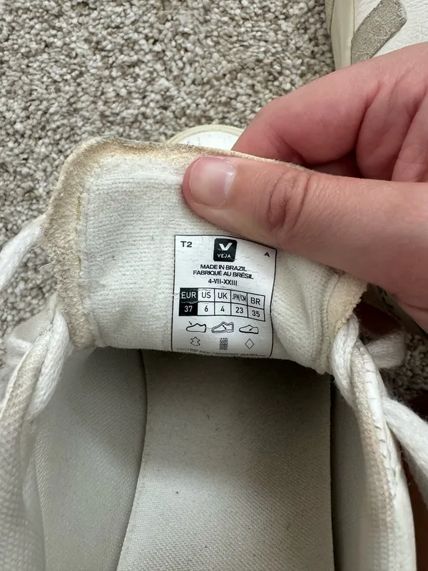 VEJA Sneakers - Image 5