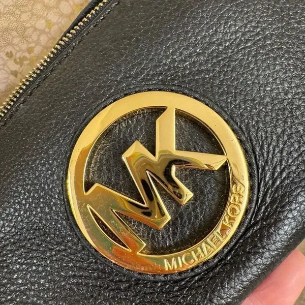 Michael Kors Black Gold Logo Pebble Leather Clutch Wristlet Zip Bag - Image 3