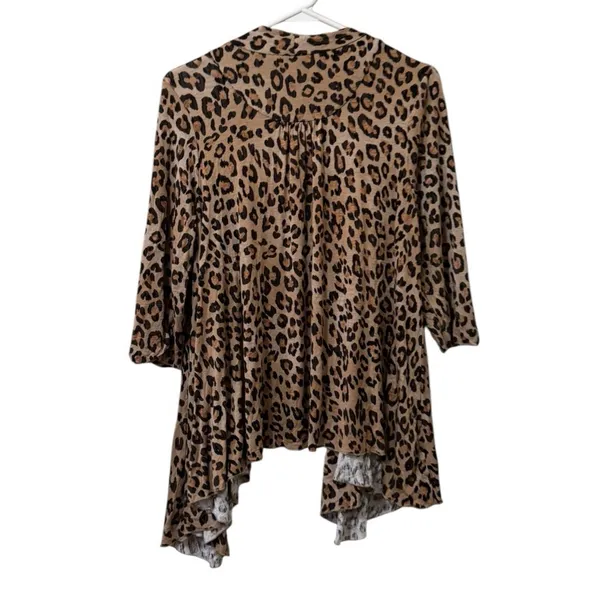 Victor Alfaro Women Size Medium‎ Open Front Top Cheetah Print Stretch Artsy City - Image 2
