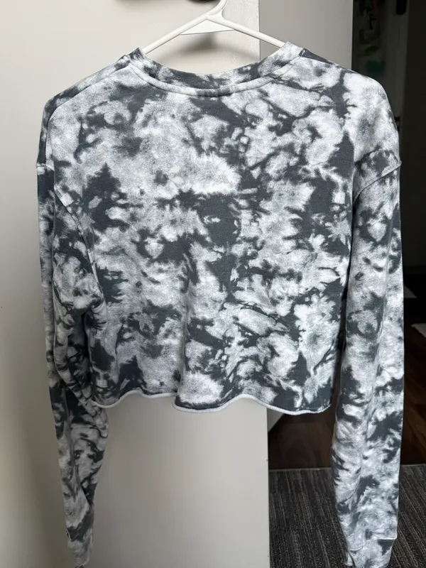 Champion Iowa Hawkeye cropped crewneck - Image 4