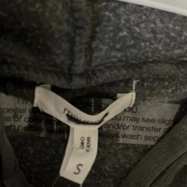 NWOT Women’s Maurices Gray Hooded Sweatshirt Size S - Image 7