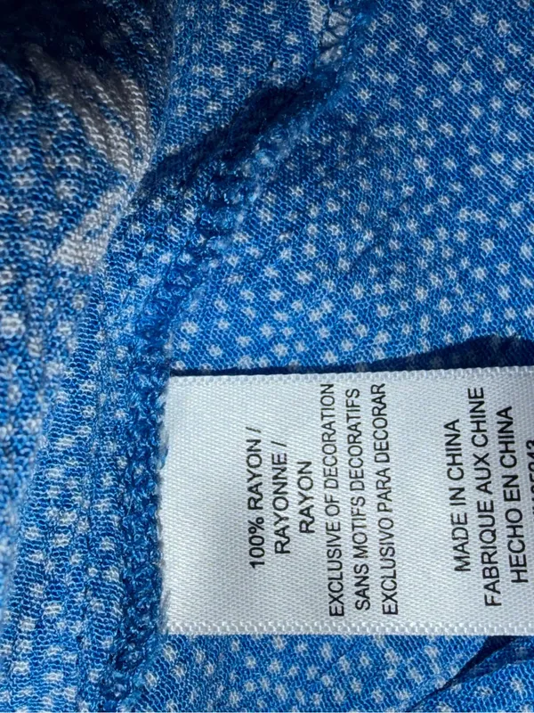 Mod lusive Blue Floral Sleeveless Top Size L Crochet Detail Neck Tie - Image 4