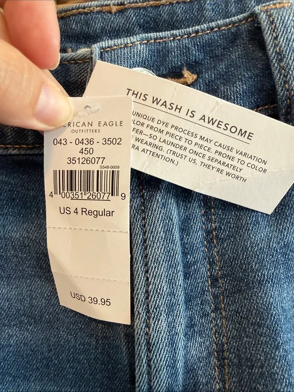 NWT American Eagle Outfitters High Rise Mom Jeans, 27 / 4 - Image 4