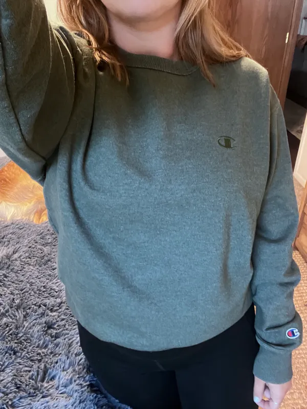 Champion Crewneck - Image 5