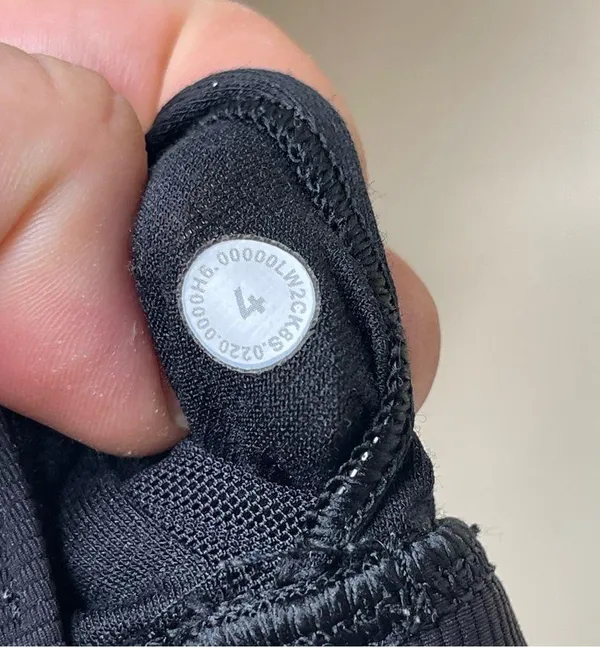 Lululemon Energy Bra High Neck Long Line Medium Support B-D Cup sz 4 - Image 4
