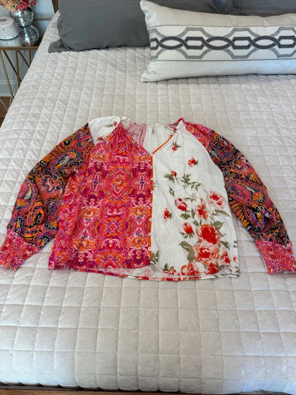 Floral Gemini Button Down Blouse Pink Size L - Image 2
