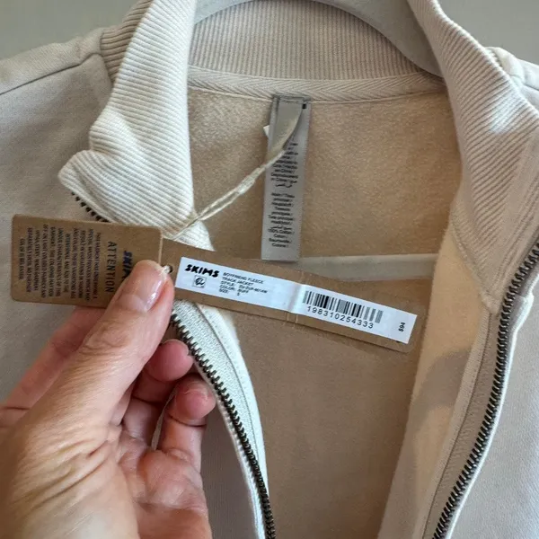 SKIMS Boyfriend Fleece Track Jacket Buff Size S NWT - Image 4