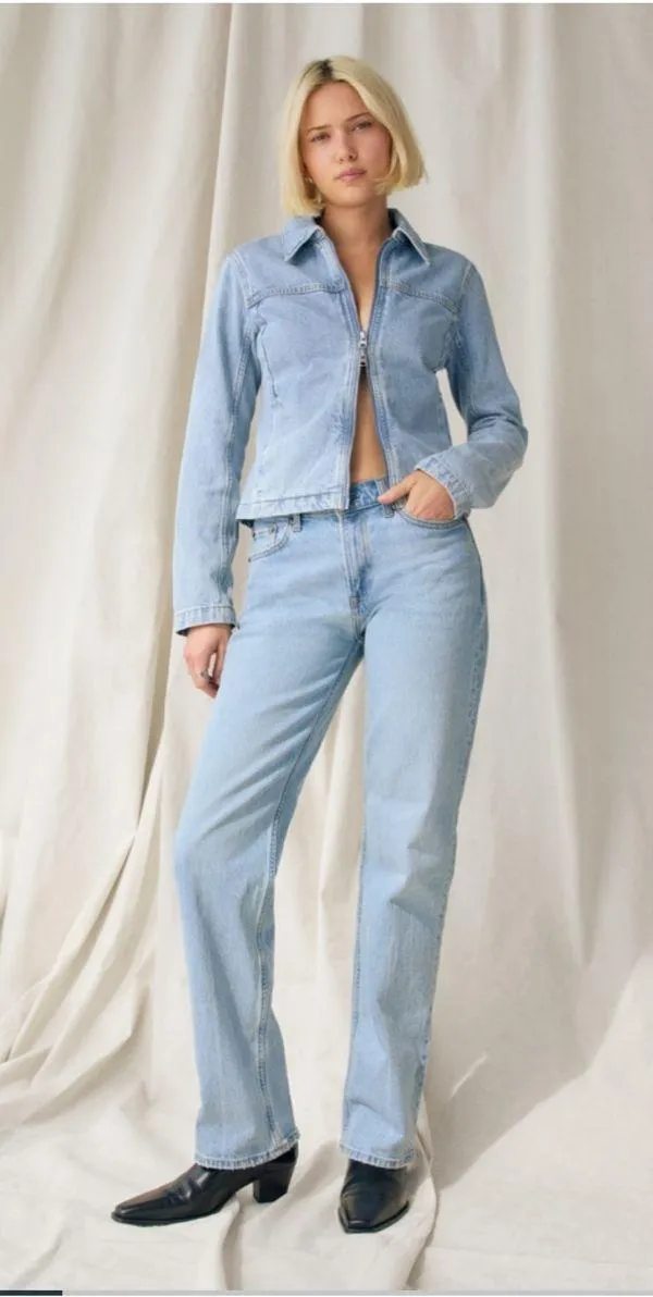 Abercrombie Low-Rise Baggy Jeans - Image 3